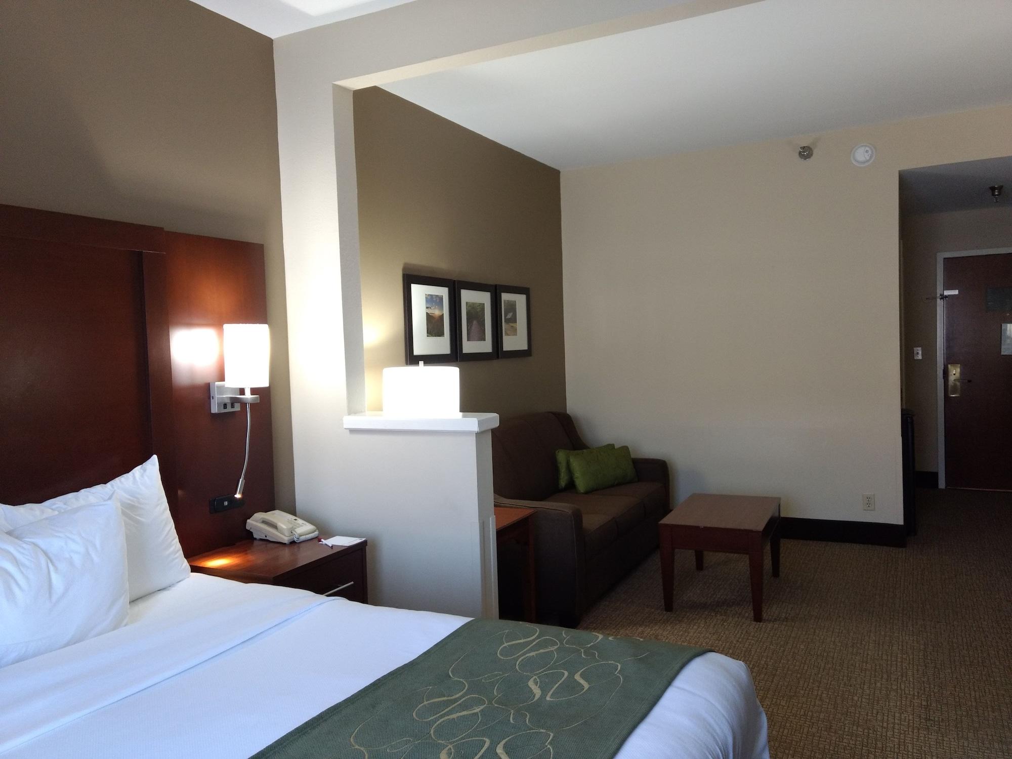Comfort Suites Johnson City Near University Exterior foto