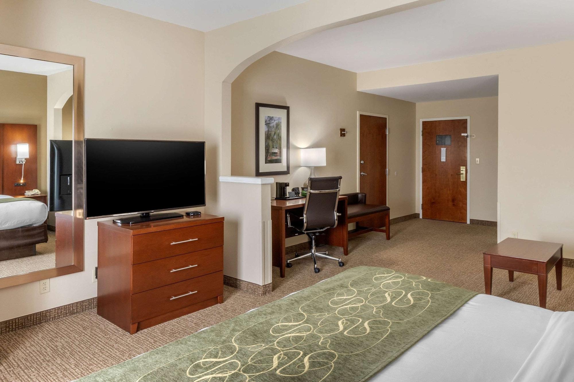 Comfort Suites Johnson City Near University Exterior foto